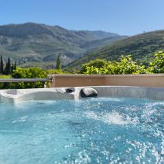 RELAX apartment Split area with private jacuzzi on terrace with mountain view