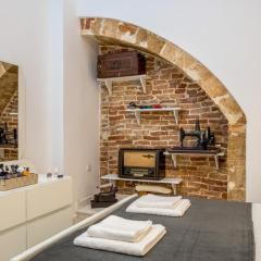 Tailor Made, Central 3-Bedroom Apartment in Chania