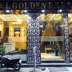 HOTEL GOLDEN DREAMS