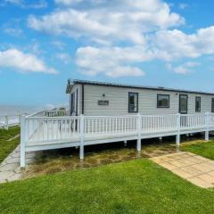 Beautiful Caravan With Stunning Sea Views At Haven Hopton Ref 80001h