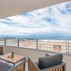 2 Bedroom Cozy Apartment In Makarska