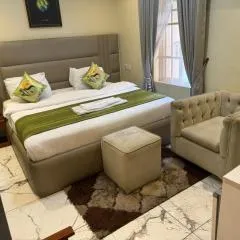 Sugarland Hotel and Suite