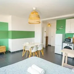 Escale-marne fr - 201 - Free Parking - Free Luggage Storage - All equipped - Linen Included - Washing Machine - Luxury Emma Mattress 160X200 - 10mn Walk Métro 8 - RER A - Panoramic View - From 1 to 6 guests