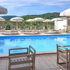 1 Bedroom Amazing Apartment In Vieste