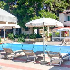 Beautiful Apartment In Vieste With Wifi