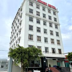 VietHouse Hotel Hạ Long
