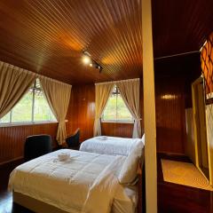 3 Retro-Antique Inspired Interconnected Family Rooms at Country Lodge - Eco Valley Retreat 豐之谷