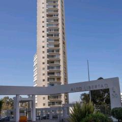 Ideal apartment walking distance from the beach and restaurants, shopping mall