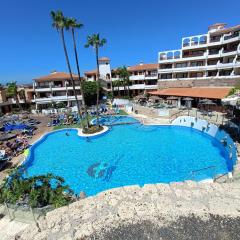 Wonderful apartment with pool and Wi-Fi