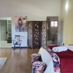 Expansive 5-bedroom house