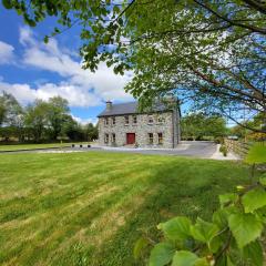 Reeks Country House