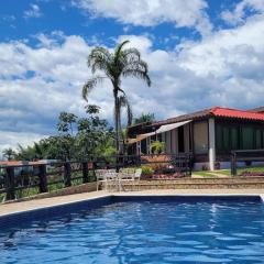 Chalet tipo loft en Armenia - Quindío vía Tebaida