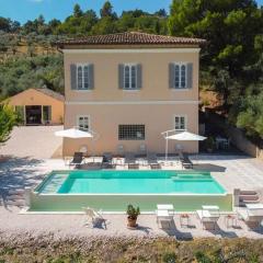 Villa Bevagna Comfortable holiday residence