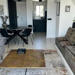 Seaview Dreams Luxury 2 bedroom apartment with amazing views and balcony BY NAMASTE ELITE