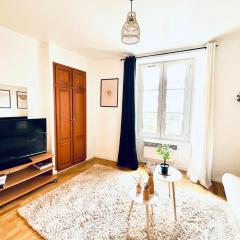 COSY STUDIO in the center of Fontainebleau