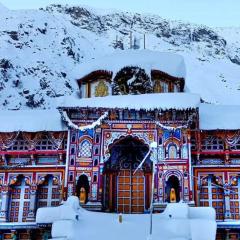 Badrinath Govindghat Prithvi yatra hotels