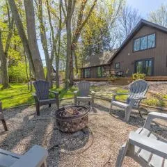 Belacasa - Hot tub and within walking distance to Douglas Beach!