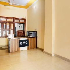 OYO Flagship Hotel Suraj Villa