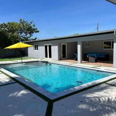 New! Grand Villa Paradise Miami AB ~Heated Pool~