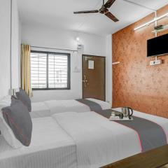 OYO Flagship 70230 Homely Stay