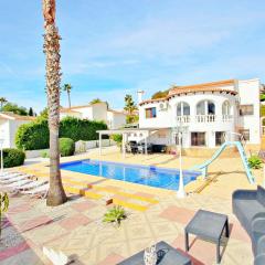 Aaron - holiday home with stunning views and private pool in Calpe