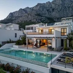Ferienhaus Komplex - Villa Amelie - Makarska Exklusiv