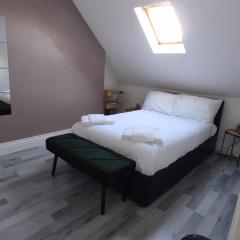 CASA JIMENEZ - Close to town with Shared bathroom