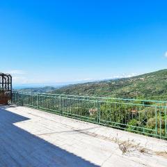 Cozy Apartment In Perdifumo With Wifi