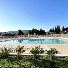 Appartement 9 en Duplex- LES SUITES DE ROBINSON - Résidence avec piscine en bord de Siagne, à Mandelieu-La-Napoule