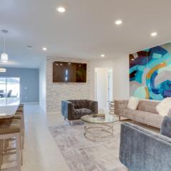 6 Mi to River Park Marina, Boardwalk Home with Pool