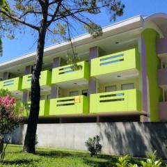 Welcoming flat with a large terrace-Beahost