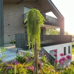 Tanners Chalet Apartments