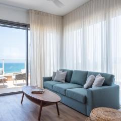 PORT CITY HAIFA - Luxury Seaview Penthouse w Jaccuzzi