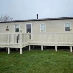 Beautiful two bedroom caravan, Eastchurch