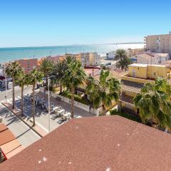 Awesome Apartment In Santa Pola
