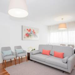 Liiiving in Porto - Light Trendy Apartment