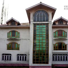 The Chinar Residency Home stay