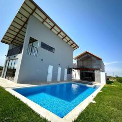 Camelia Chincha® Hermosa Casa de Playa y Campo