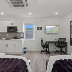 New Season Royals, Airport West