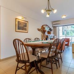 Amplio y clásico 3 amb. con cochera | Recoleta