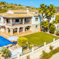 Villa Fortezza by Abahana Villas