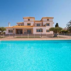 Villa Happy Family by Abahana Villas