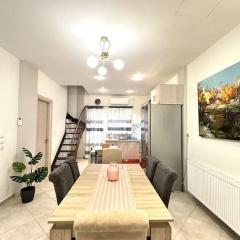 Tide & Tonic: stylish 2bd apartment, Paleo Faliro