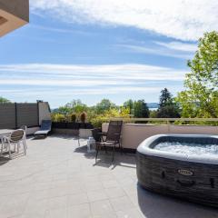 Lesa, Jacuzzi with Lakeview