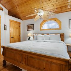 Bugle Pointe B21 by Estes Park Condos