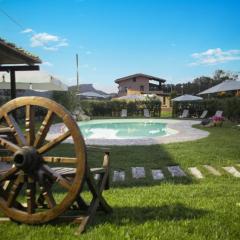 La Pinnetta With Pool - Happy Rentals