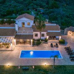 Astarte Villas - The Villa in Olive Grove