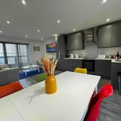 Driftwood - Hornsea Town House with Sea Views and Balconies