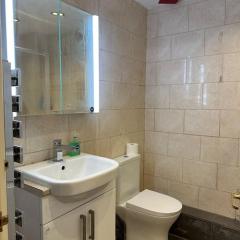 Flat Close To Leagrave Station & Luton Airport