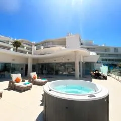 Beautiful modern apartement with Jacuzzi, 1 km from the beach